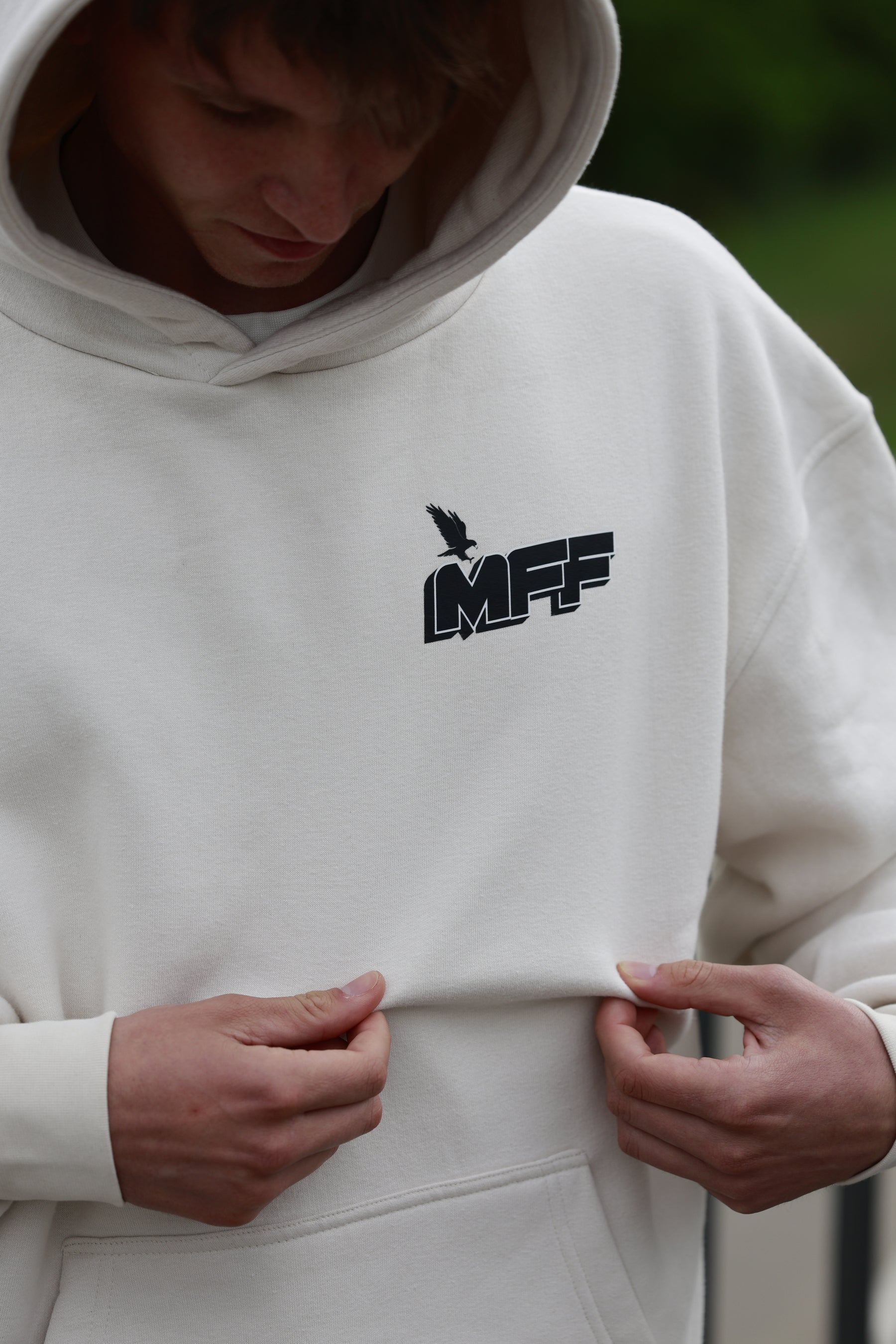 Premium FAVR Logo Hoodie mit 380 GSM Stoff